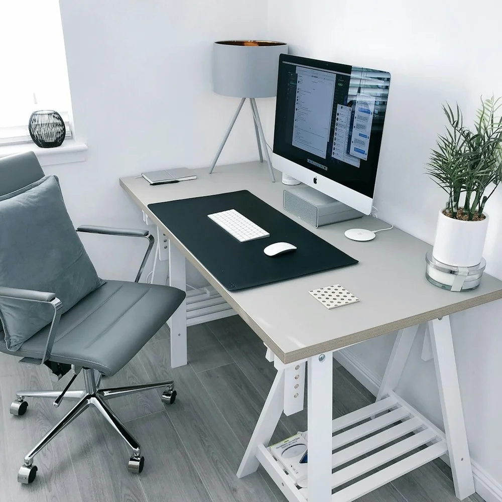 โต๊ะทำงานไม้โอ๊คแท้สไตล์มินิมอล Kyoto Desk (120×60 ซม.)